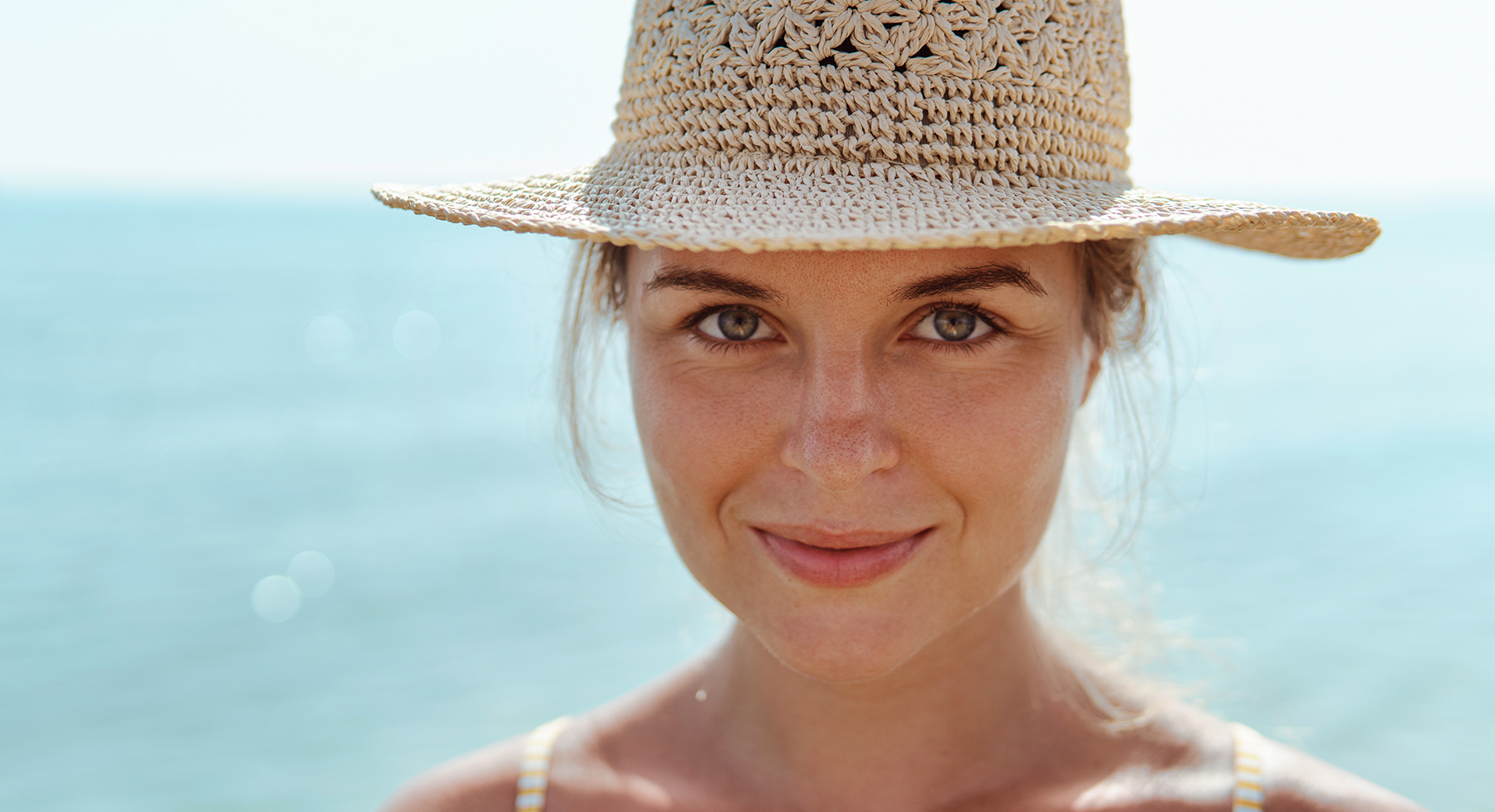Comment préparer sa peau avant l’été ? Le Dr Denis Gomez répond à toutes vos questions sur les soins cutanés adaptés, la prévention solaire et l’équilibre de la barrière cutanée.